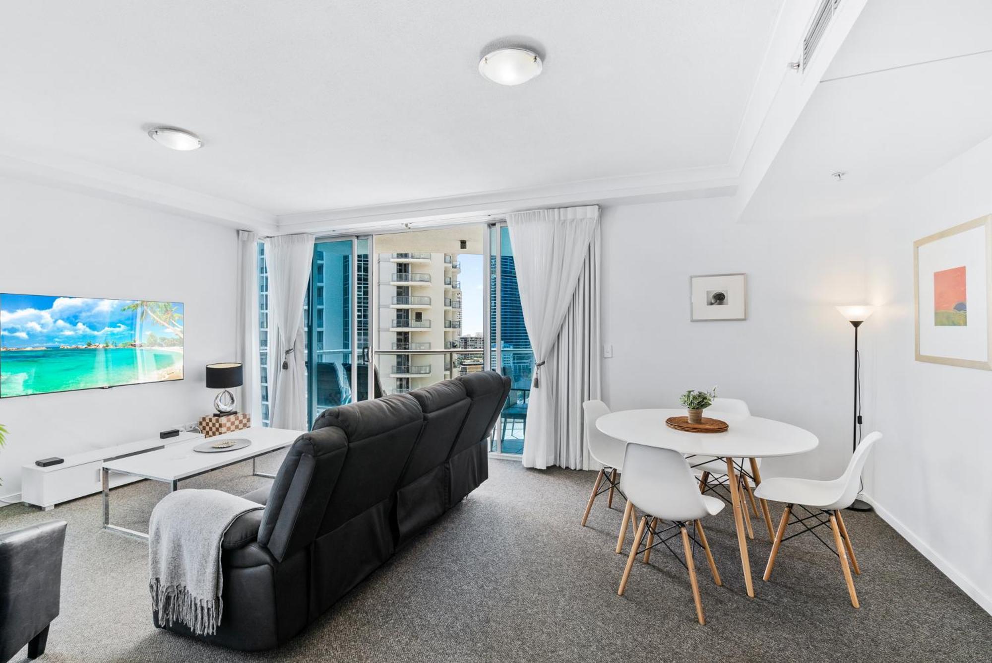 Apartment 'towers Of Chevron' Blissful Resort-style Living Gold Coast